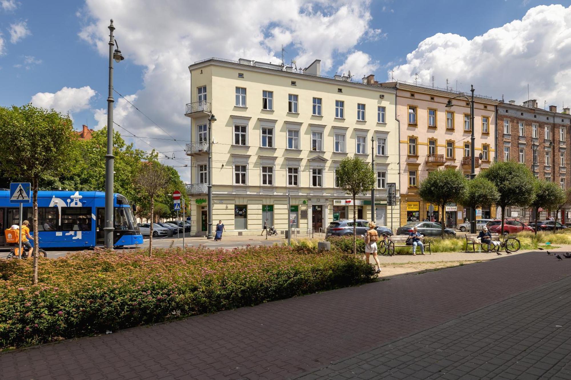 1-bedroom - 65 Dluga Street *